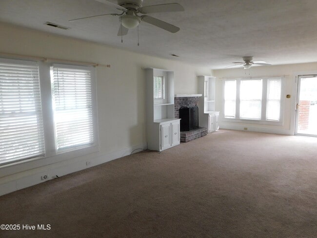 Photo - 107 Gordon St