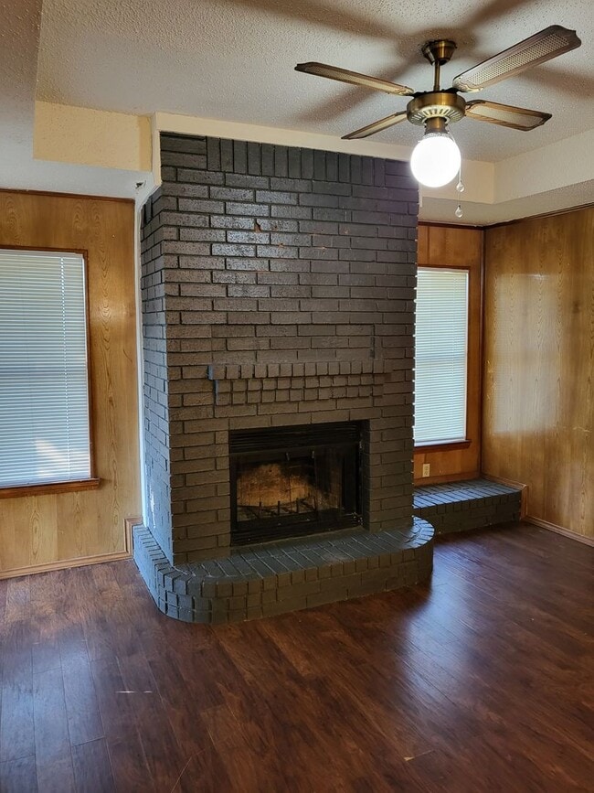 Photo - 808 Austin St