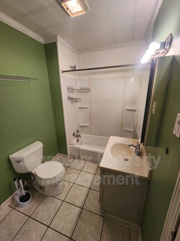 Photo - 1009 Providence St