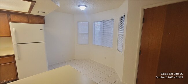 Building Photo - 1208 Observation Dr Unit 102