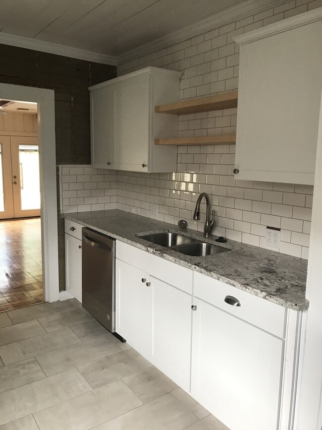 Photo - 2308 14th St Unit Rear  A