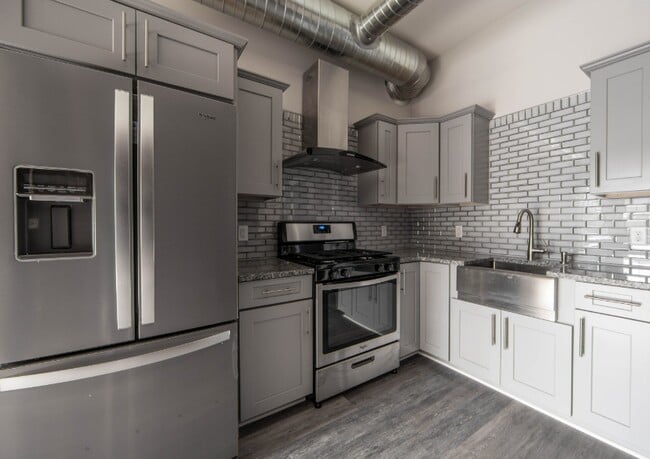 Photo - 490 Pearl St Unit 3