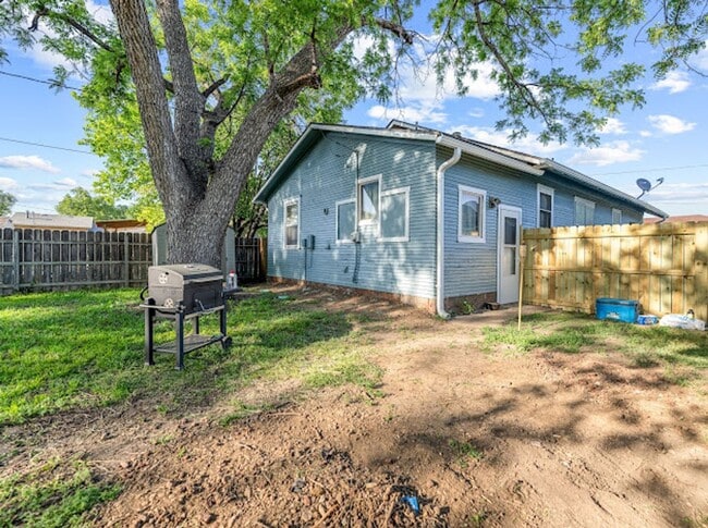 3 Bedroom Home - 3 Bedroom Home