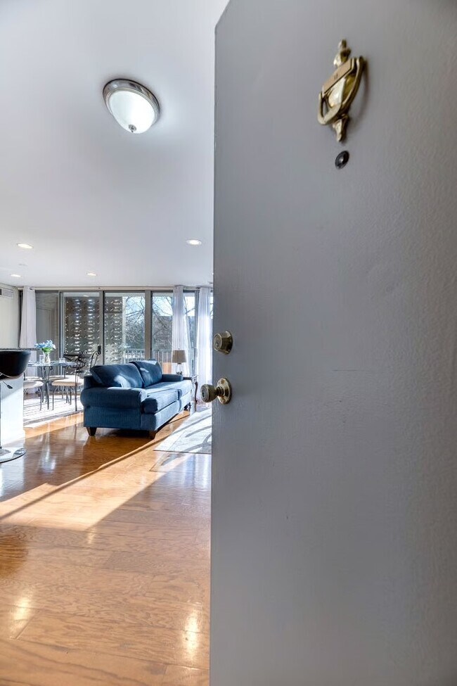 Photo - 4420 Briarwood Ct N Unit 13