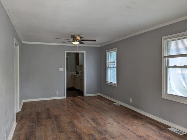 Photo - 3927 Jackson Ave