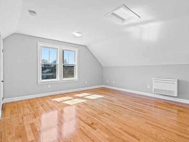 Photo - 27 W Water St Unit 3
