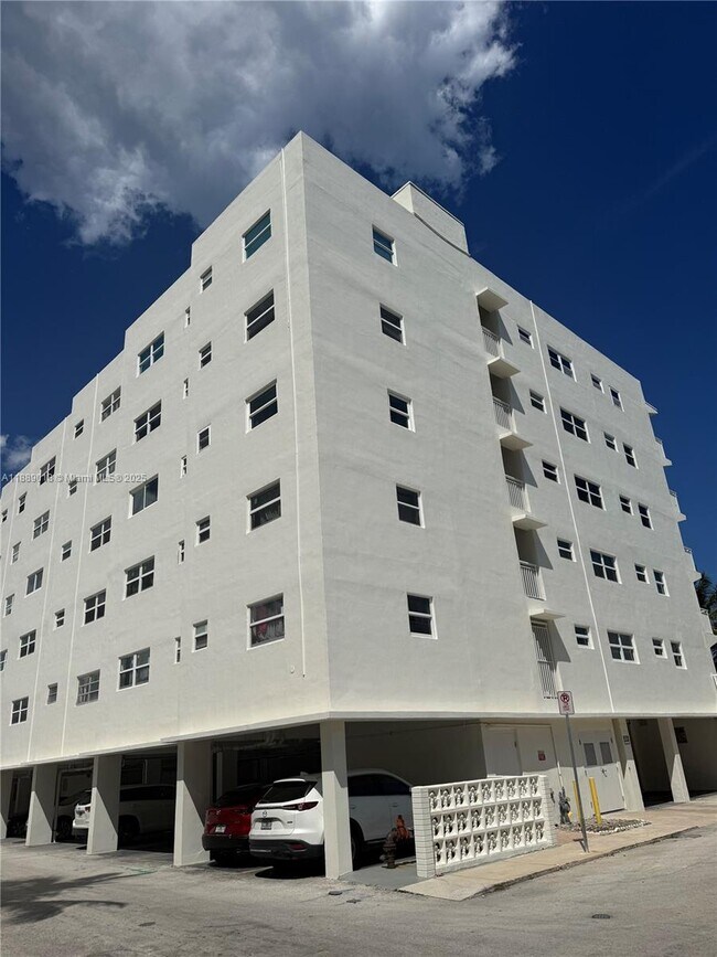 Photo - 901 S Surf Rd Unidad 306
