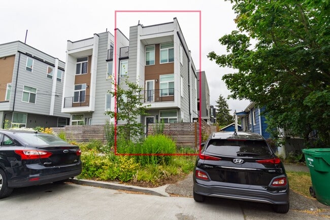 Photo - 2Bd/1.75Ba Seattle Townhome