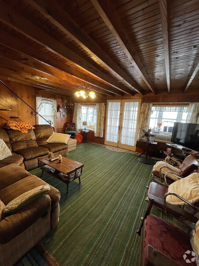 Building Photo - 73 Sebago Rd Rental