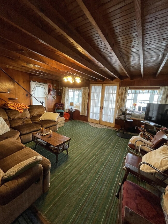 Building Photo - 73 Sebago Rd Rental