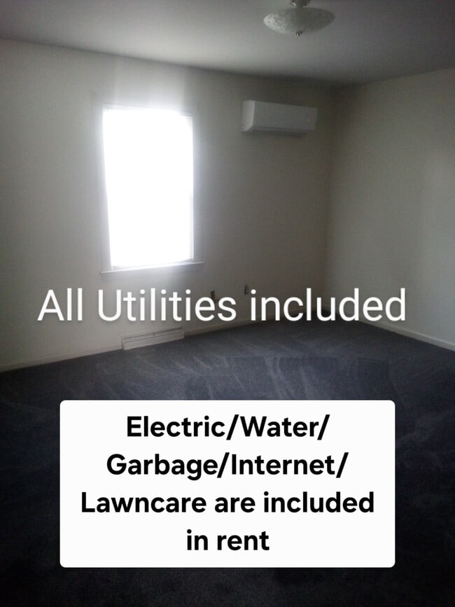 Utilities+lawncare included in rent - 703 Monroe St Unit 703-B Monroe St