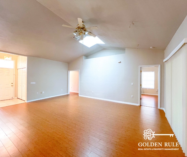 Photo - 4332 NW 34th Dr
