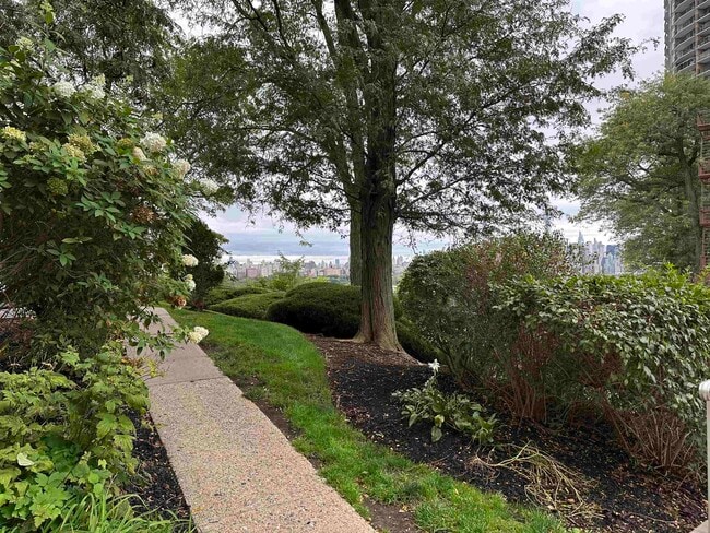 Photo - 8500 JFK Blvd E