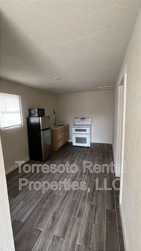 Photo - 333 S San Eduardo Ave