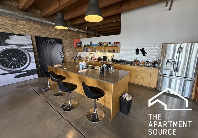 Photo - 2614 W North Ave Unit 4S