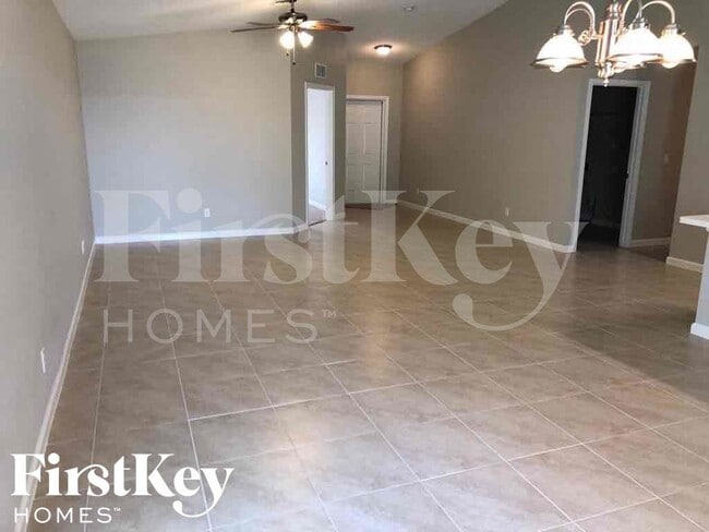 Photo - 4162 SW Muncie St