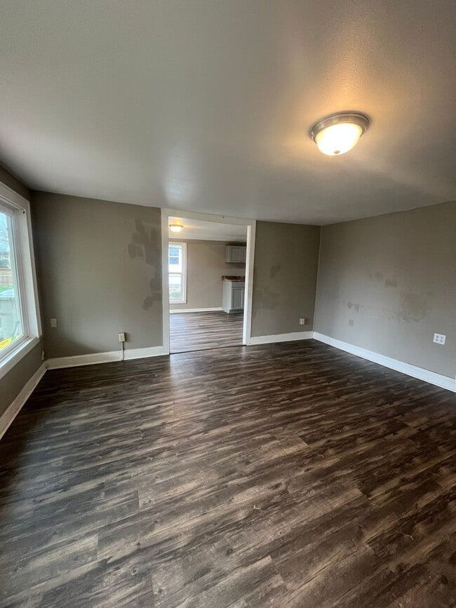 Photo - 4-Bedroom 1 1/2-Bath home in Junction City