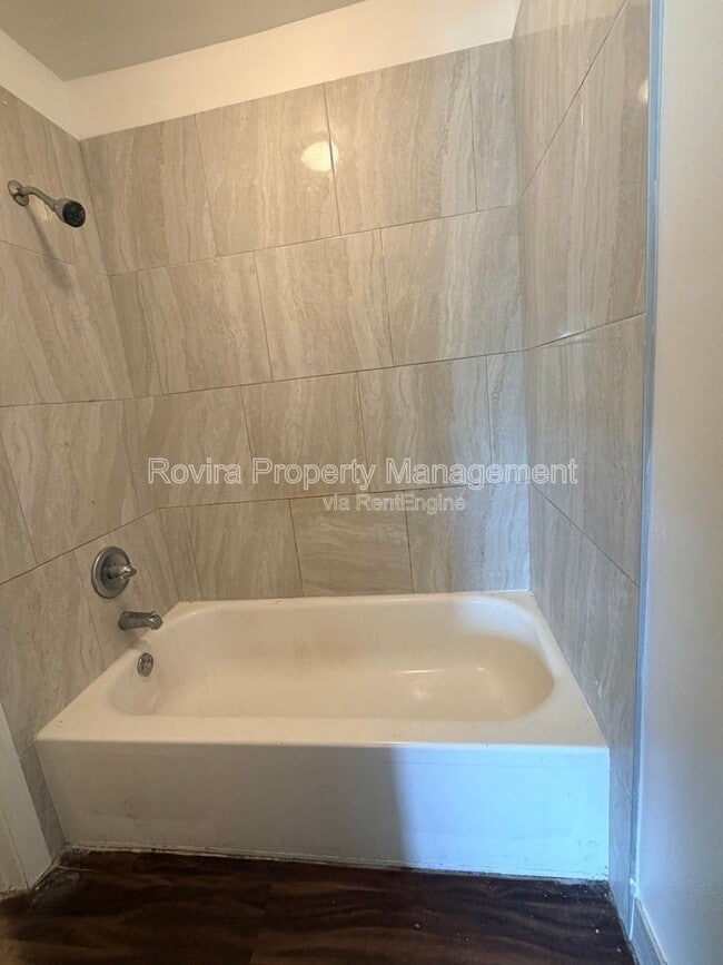 Photo - 1809 Bronson Dr Unit D