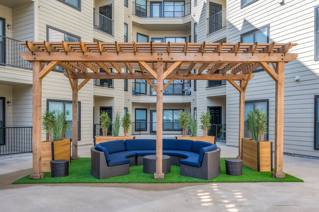 Outdoor Cabana with Lounge Seating - Canal Street Flats