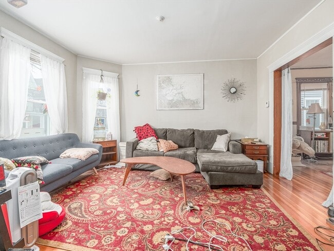 Building Photo - 81 Bristol Rd Unit 1