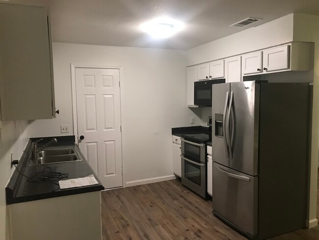 Photo - 1014 Kurze Ave