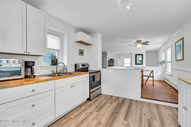 Photo - 1227 Bay Ave