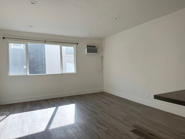 Photo - Koreatown Renovated Bachelor/Studio Unit 109