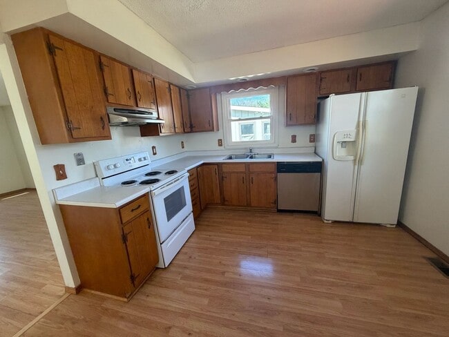 Photo - 2310 Blackthorn Dr