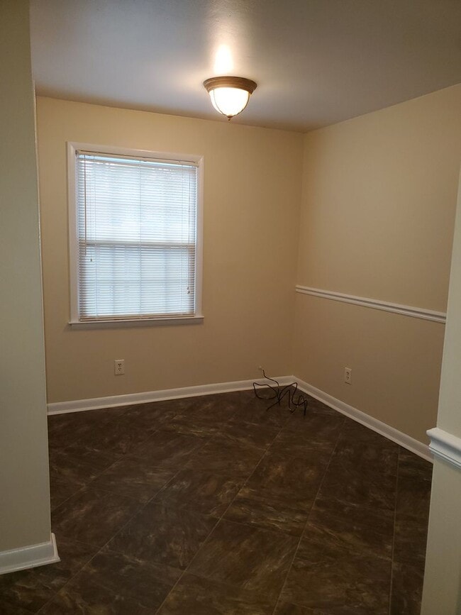 Photo - Largest Unit in Oglethorpe Place, 3bd/2.5b...