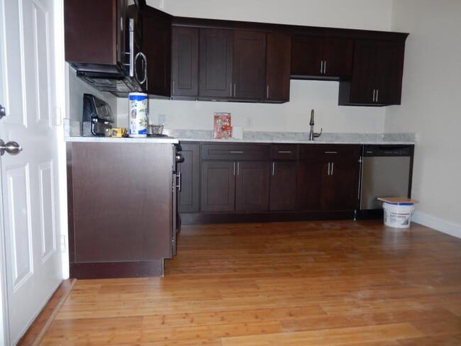 Photo - 16 Cobden St