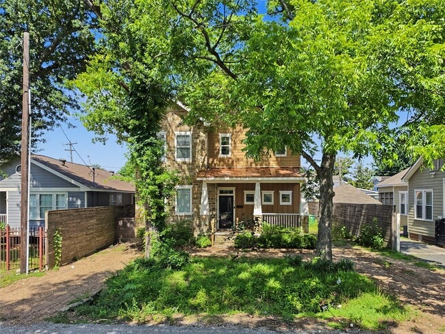 Photo - 603 Archer St