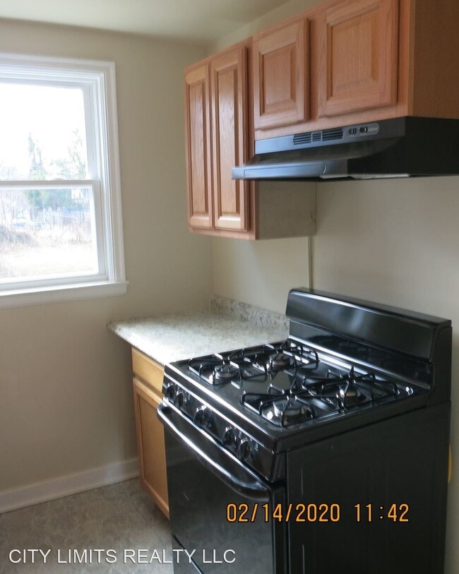 Photo - 3 br, 1 bath House - 1415 CALDER ST