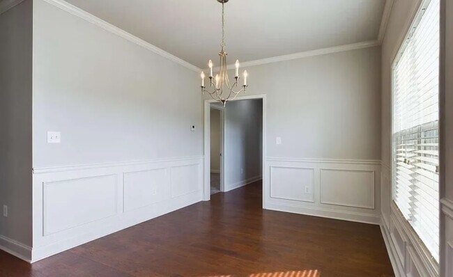 Photo - 1054 Market St