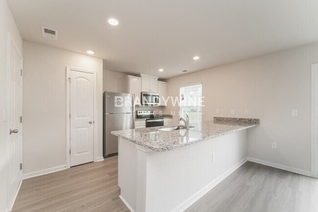 Photo - 7129 Galway City St