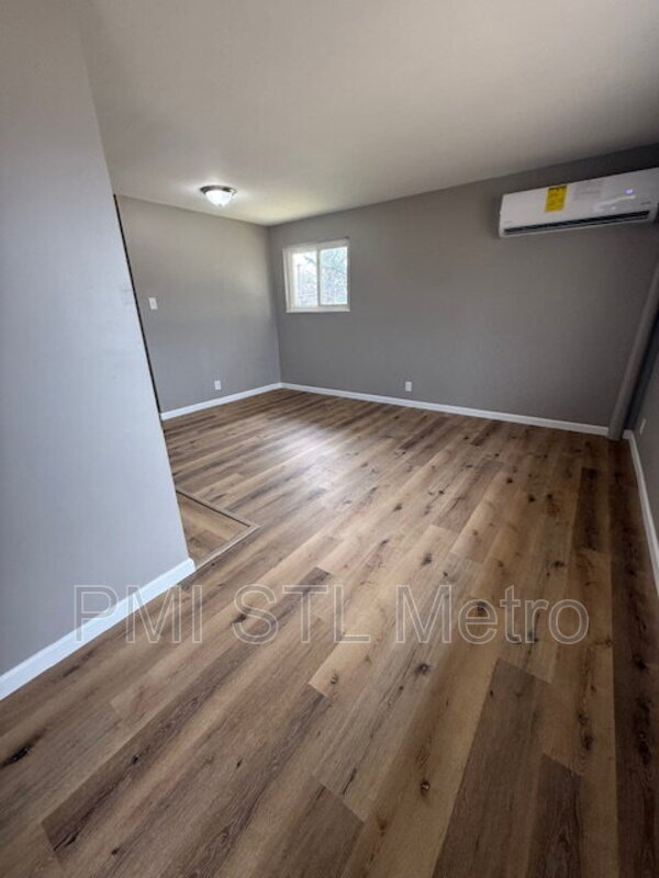 Photo - 329 Eichelberger St Unit APT B