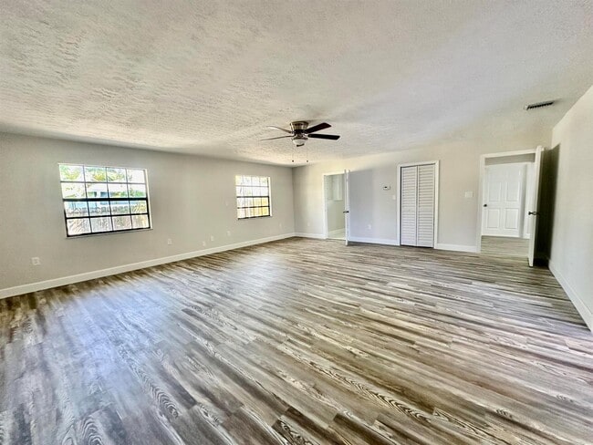 Photo - 6109 Tangelo Dr