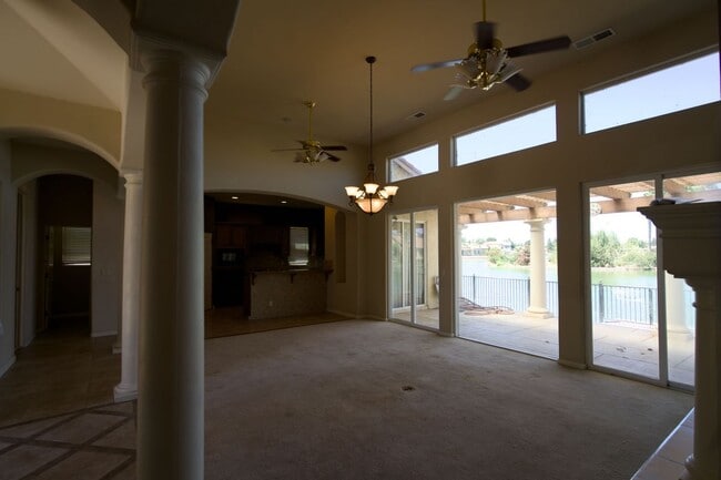 Photo - 8800 Laguna Dr