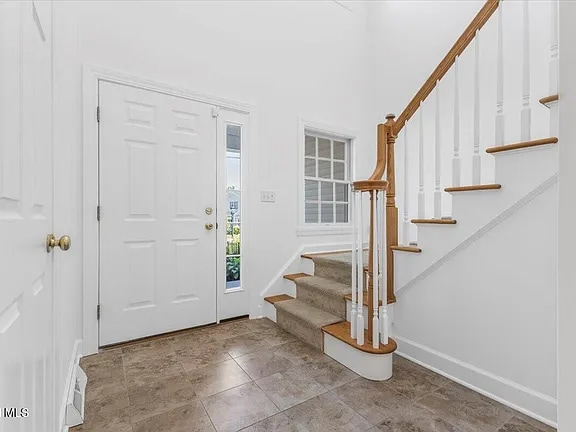 Photo - 48 Lori Jean Pl