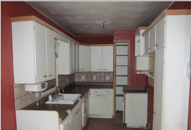 Photo - For Sale Only - Handyman Special