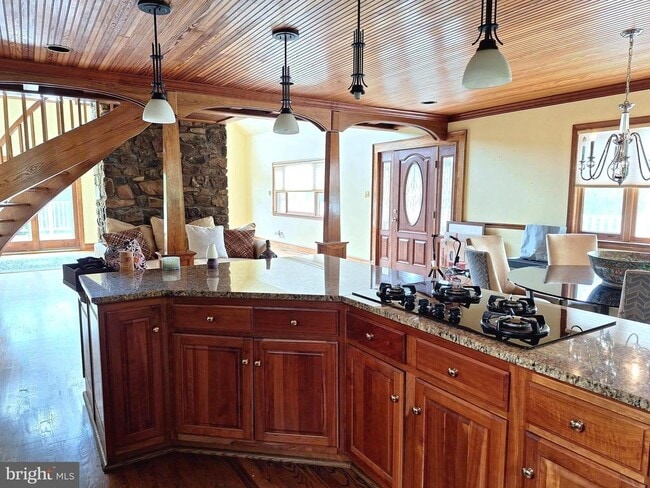 Photo - 9078 Knoll Run Ln