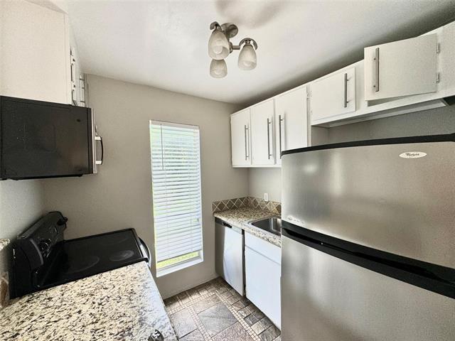 Photo - 4023 N Hall St Unit 205