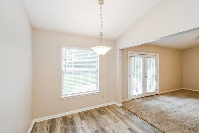 Photo - 3176 Chads Ct