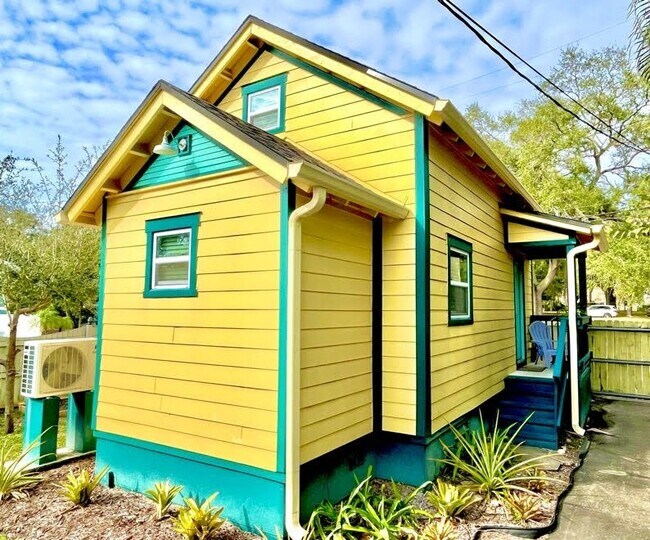 Photo - 471 1/2 11th Ave S