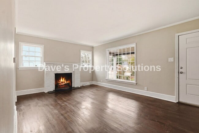 Photo - Beautifully updated and ready for its new tenants!
