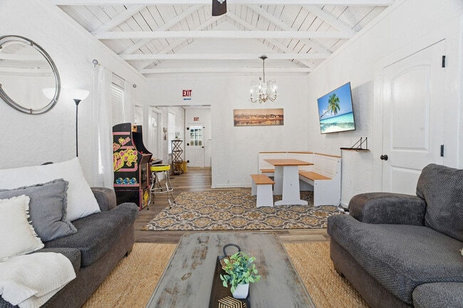 Photo - 17 Dufferin St Unidad SI ID1578604P