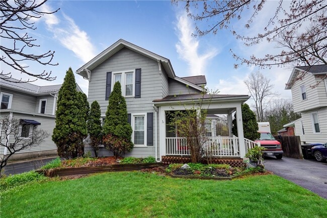 Building Photo - 450 S Main St