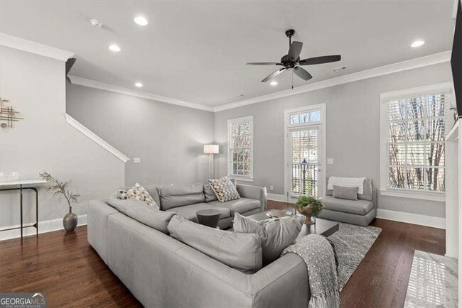 Photo - 160 Clover Ct