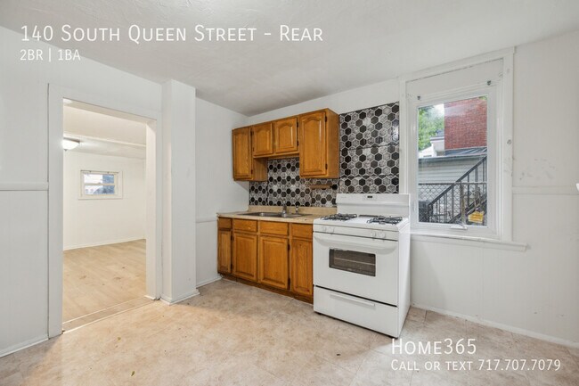 Photo - Charming Traditional Unit at Rear York hea...