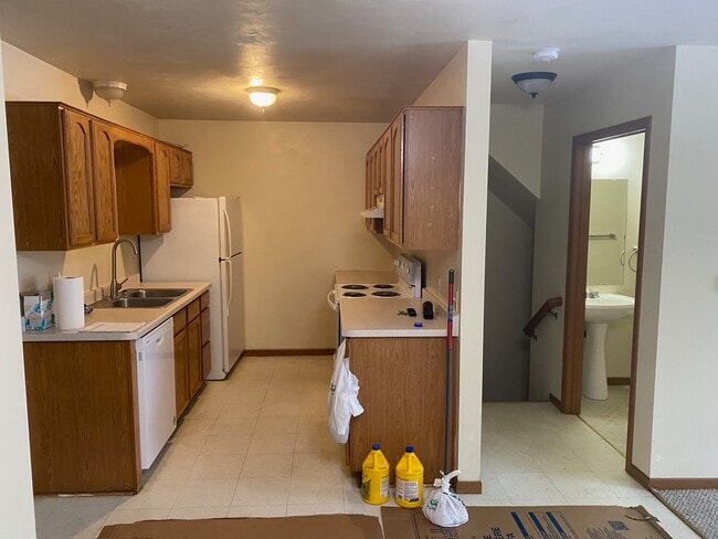 Photo - 784 S Olson Ave