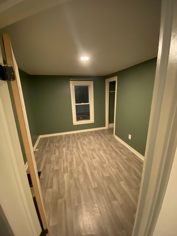 Photo - 641 Burlington St